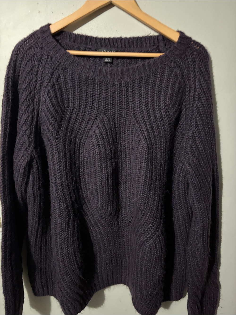 Women's Crewneck Cable Knit Sweater in Deep Plum